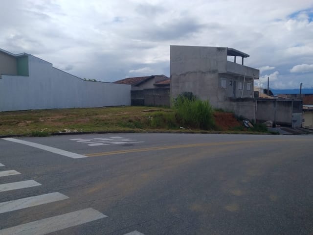 Terreno com 420m², à venda, no bairro Jardim Oásis em Taubaté