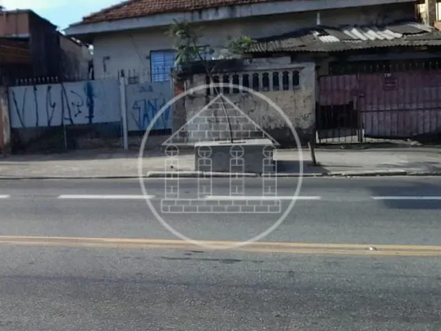 Terreno com 305m², à venda, no bairro Jardim da Pedreira em São Paulo