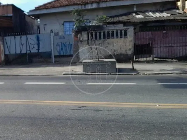 Terreno com 305m², à venda, no bairro Jardim da Pedreira em São Paulo