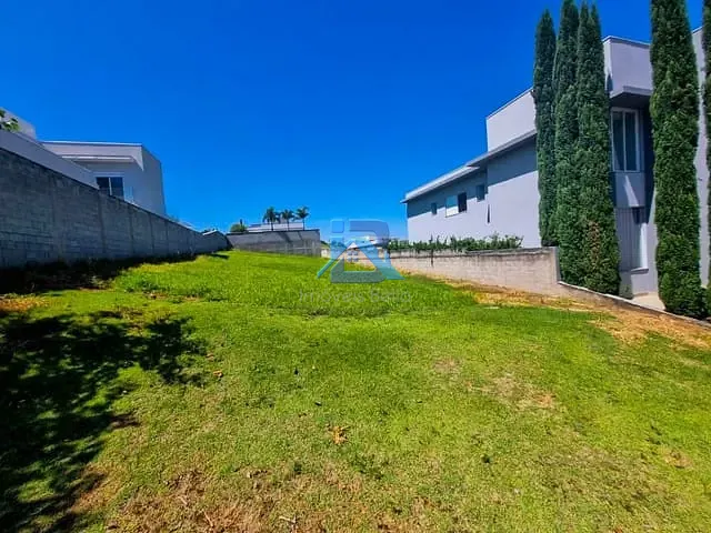Terreno com 677m², à venda, no bairro Bairro da Posse em Itatiba
