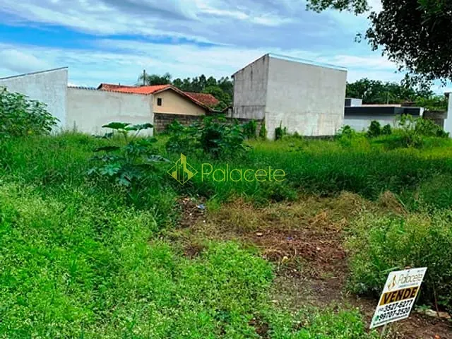 Terreno com 250m², à venda, no bairro Conjunto Residencial Araretama em Pindamonhangaba
