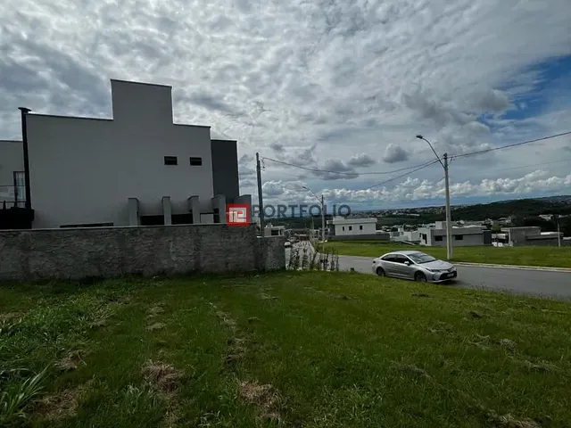 Terreno com 300m², à venda, no bairro Jardins Barcelona em Senador Canedo