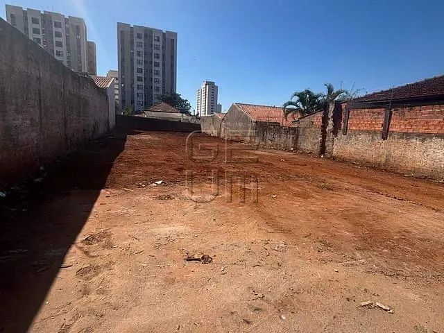 Terreno com 566m², à venda, no bairro Vila Brasil em Londrina