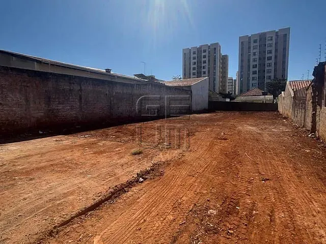 Terreno com 566m², à venda, no bairro Vila Brasil em Londrina