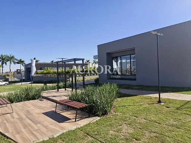 Terreno com 318m², à venda, no bairro Vera Cruz em Londrina