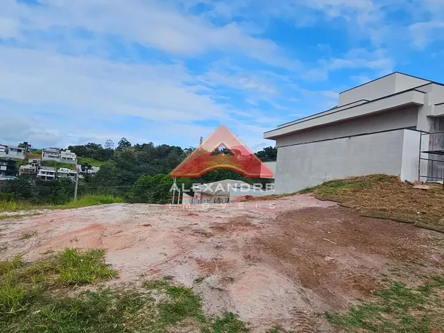 Terreno com 378m², à venda, no bairro Recanto dos Eucaliptos em São José Dos Campos