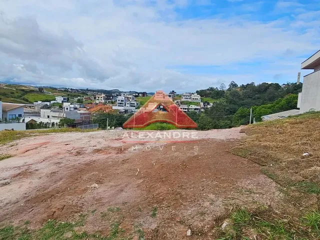 Terreno com 378m², à venda, no bairro Recanto dos Eucaliptos em São José Dos Campos