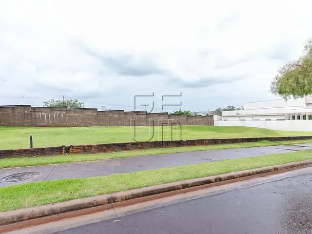 Terreno com 260m², à venda, no bairro Parque Tauá em Londrina