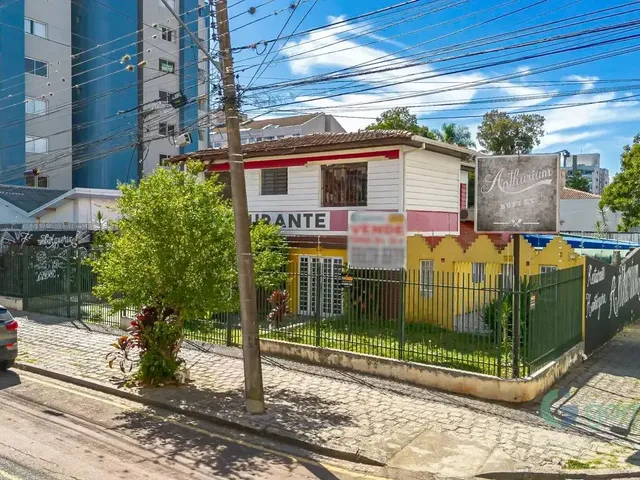 Terreno com 550m², à venda, no bairro Cristo Rei em Curitiba