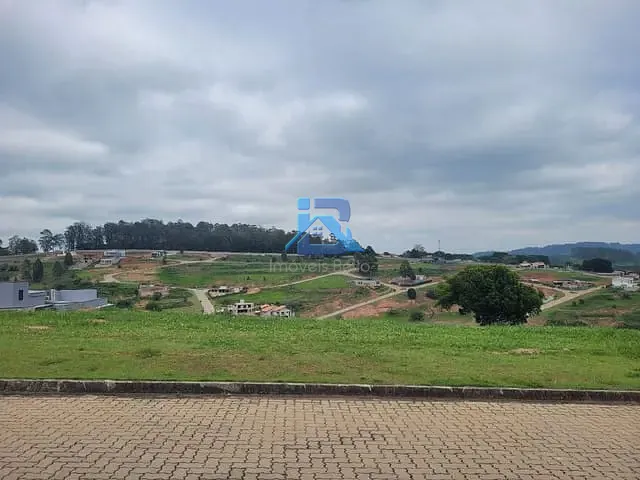 Terreno com 640m², à venda, no bairro Bairro Itapema em Itatiba