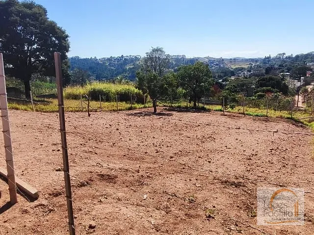 Terreno com 565m², à venda, no bairro Jardim Estância Brasil em Atibaia