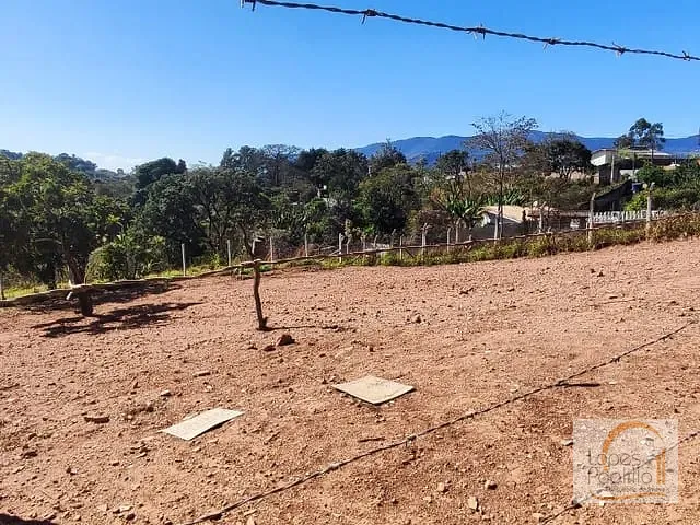 Terreno com 565m², à venda, no bairro Jardim Estância Brasil em Atibaia