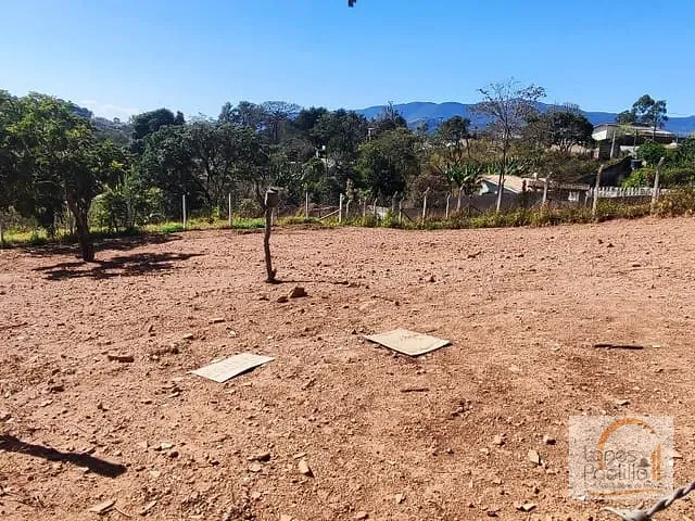 Terreno com 565m², à venda, no bairro Jardim Estância Brasil em Atibaia