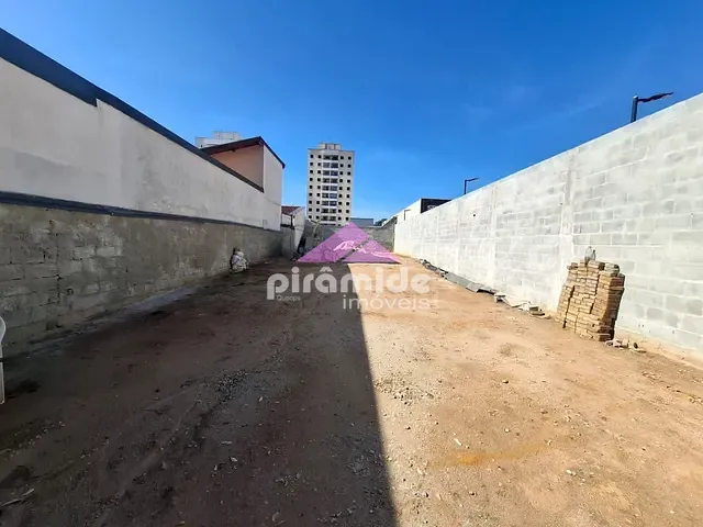 Terreno com 248m², à venda, no bairro Jardim Satélite em São José dos Campos