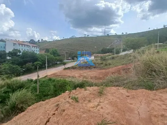 Terreno com 360m², à venda, no bairro N R Porto Seguro em Itatiba