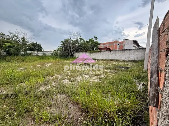 Terreno com 260m², à venda, no bairro Massaguaçu em Caraguatatuba