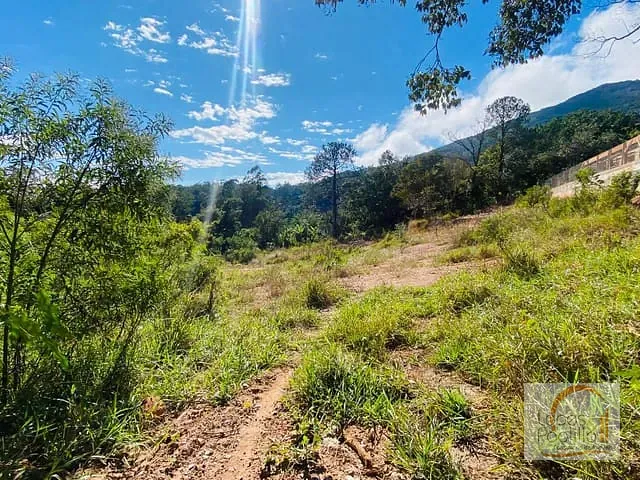 Terreno com 1335m², à venda, no bairro Alpes de Atibaia em Atibaia