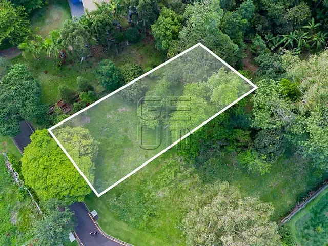 Terreno com 1563m², à venda, no bairro Esperança em Londrina