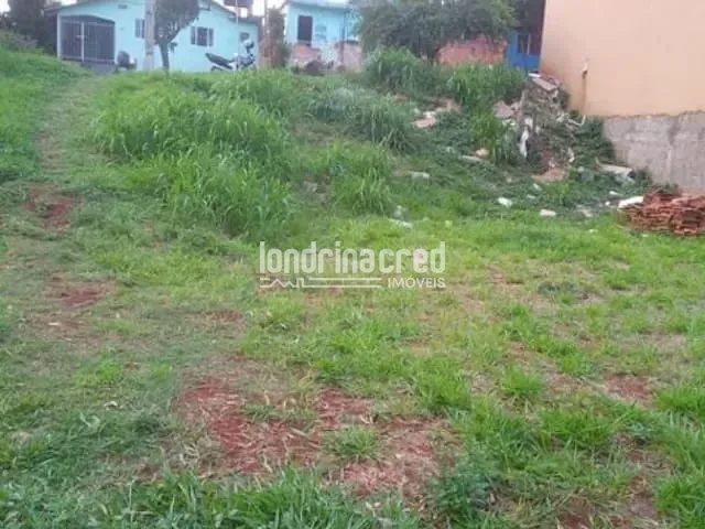 Terreno com 350m², à venda, no bairro Conjunto Habitacional Bronzzetti em Londrina