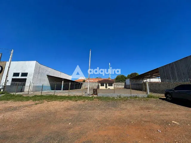 Terreno com 840m², à venda, no bairro Uvaranas em Ponta Grossa