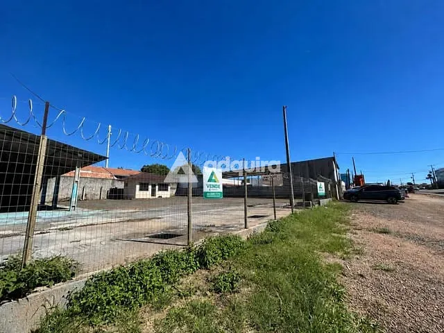 Terreno com 840m², à venda, no bairro Uvaranas em Ponta Grossa