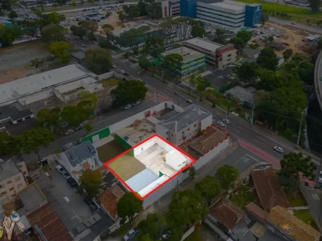 Terreno à venda, no bairro Rebouças em Curitiba