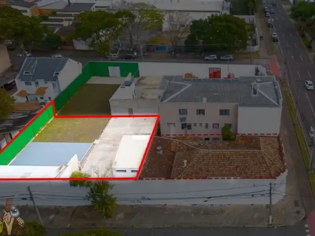 Terreno à venda, no bairro Rebouças em Curitiba