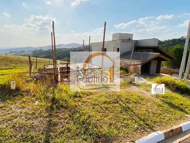 Terreno com 432m², à venda, no bairro Guaxinduva em Bom Jesus dos Perdões