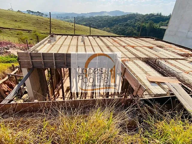 Terreno com 432m², à venda, no bairro Guaxinduva em Bom Jesus dos Perdões