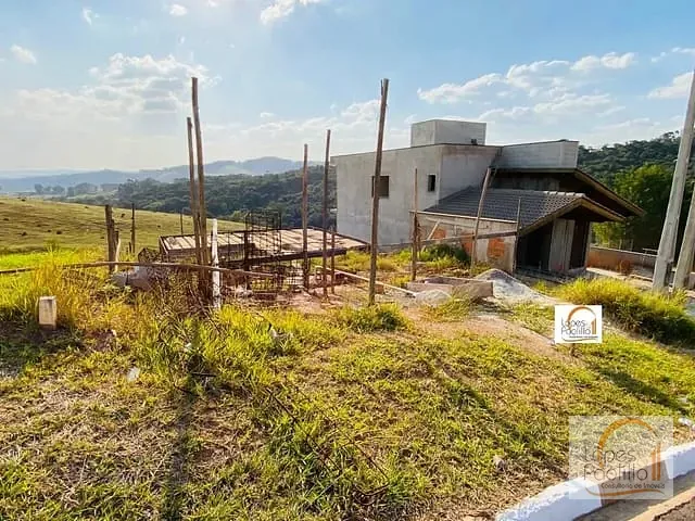Terreno com 432m², à venda, no bairro Guaxinduva em Bom Jesus dos Perdões