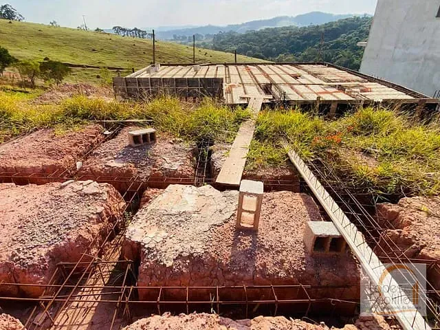 Terreno com 432m², à venda, no bairro Guaxinduva em Bom Jesus dos Perdões