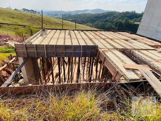 Terreno com 432m², à venda, no bairro Guaxinduva em Bom Jesus dos Perdões