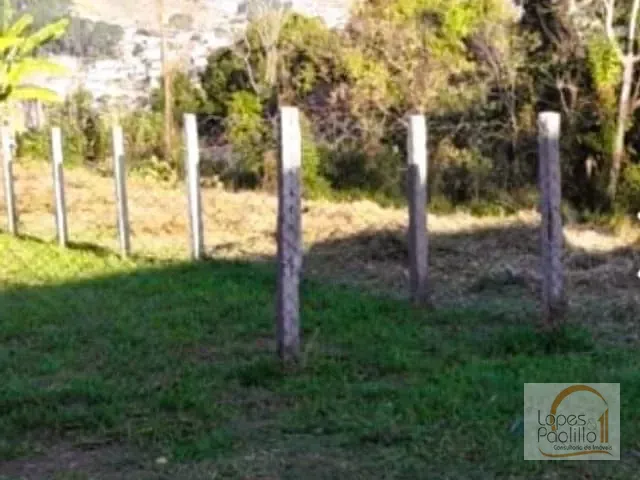 Terreno com 700m², à venda, no bairro Praça Mirante Santo Cruzeiro em Piracaia