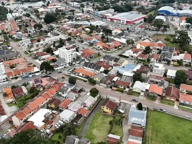 Terreno com 438m², à venda, no bairro São Braz em Curitiba