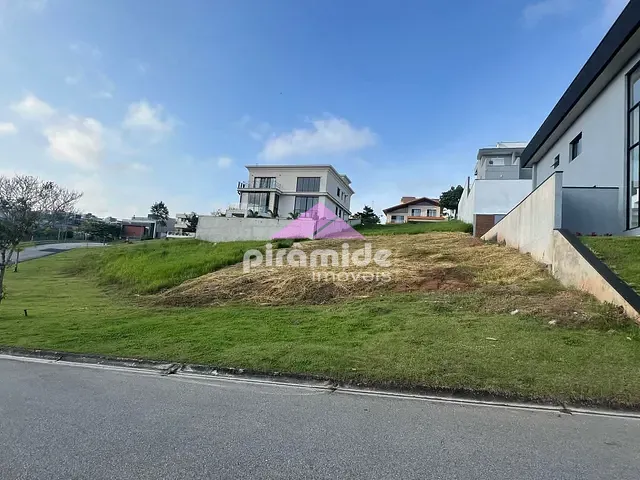 Terreno com 451m², à venda, no bairro Urbanova em São José dos Campos