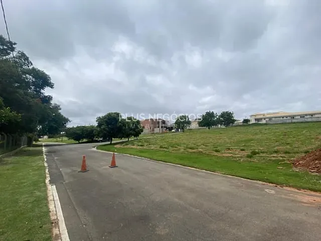 Terreno com 1215m², à venda, no bairro Condomínio Solar do Bosque em Sorocaba
