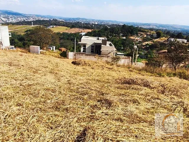 Terreno com 618m², à venda, no bairro Atibaia Belvedere em Atibaia
