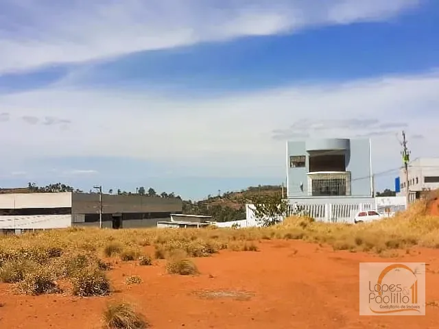 Terreno com 3007m², à venda, no bairro Mato Dentro em Atibaia