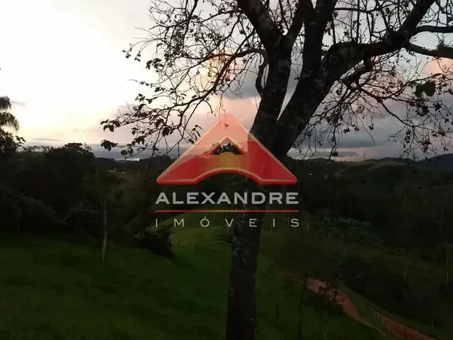 Terreno com 1750m², à venda, no bairro Freitas em São José Dos Campos