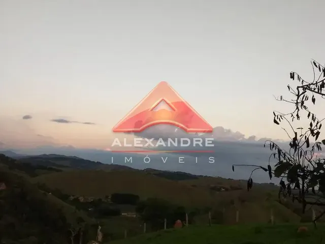 Terreno com 1750m², à venda, no bairro Freitas em São José Dos Campos