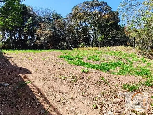 Terreno com 473m², à venda, no bairro Parque Residencial Itaguaçu em Atibaia