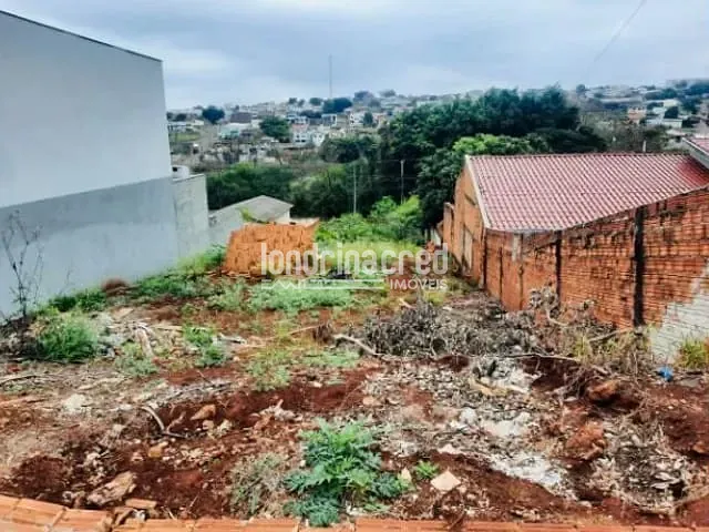 Terreno com 360m², à venda, no bairro Colúmbia em Londrina