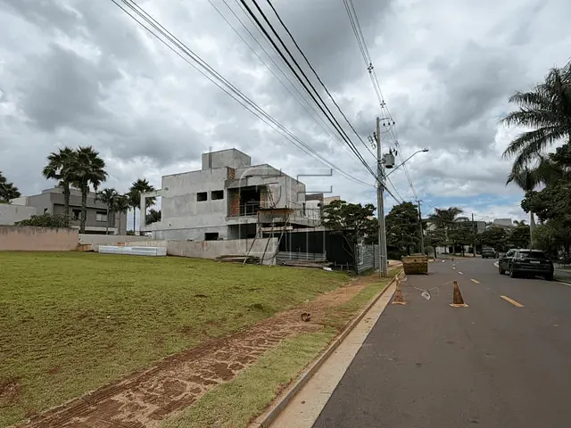Terreno com 364m², à venda, no bairro Vivendas do Arvoredo em Londrina