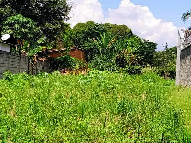 Terreno com 770m², à venda, no bairro Vila São Benedito em Pindamonhangaba