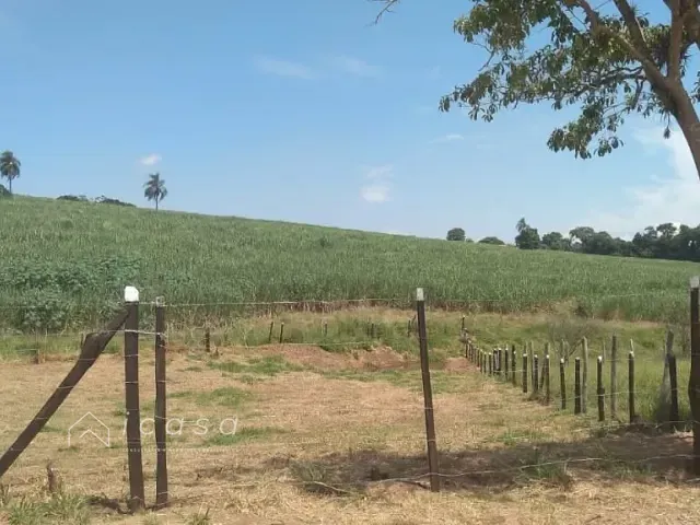 Terreno com 480m², à venda, no bairro Vila Favorino em Caçapava