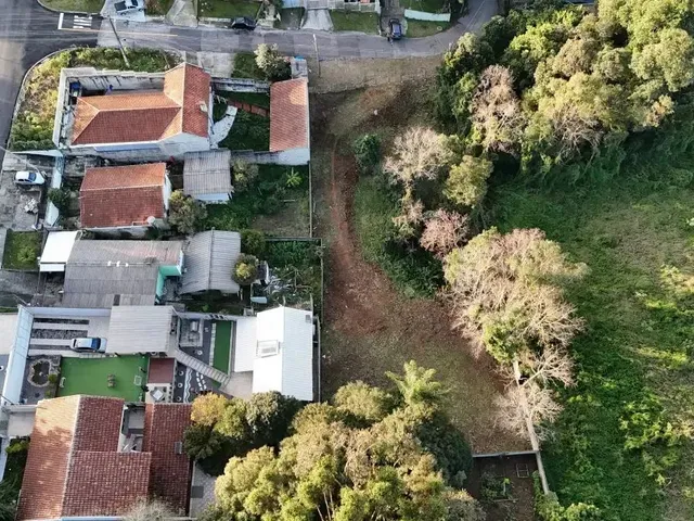 Terreno com 576m², à venda, no bairro São João em Curitiba