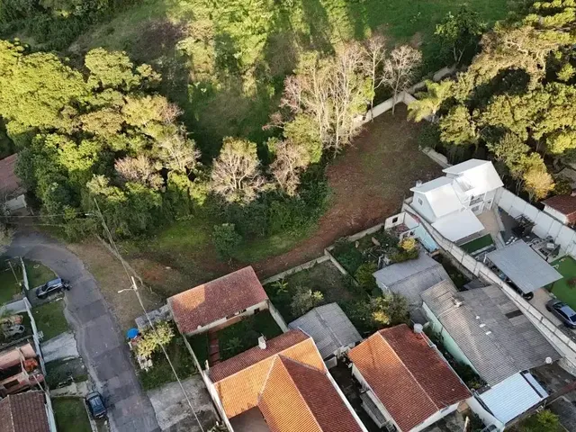 Terreno com 648m², à venda, no bairro São João em Curitiba