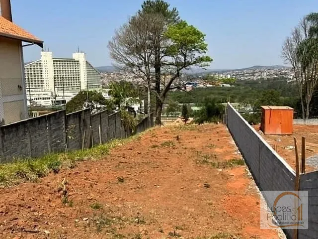 Terreno com 250m², à venda, no bairro Campos de Atibaia em Atibaia