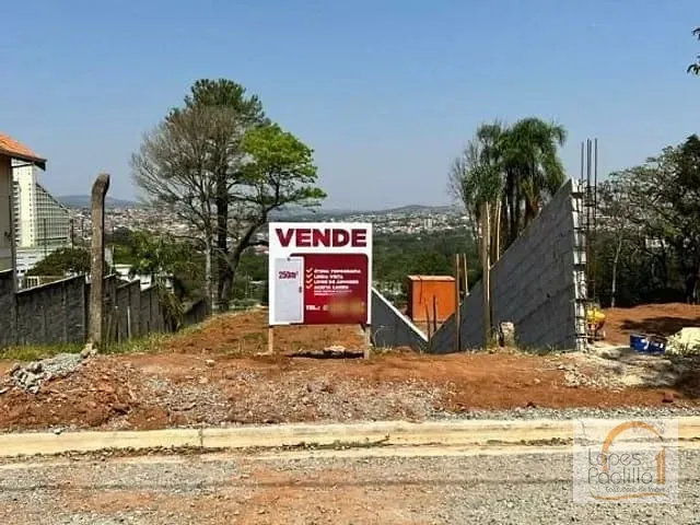Terreno com 250m², à venda, no bairro Campos de Atibaia em Atibaia