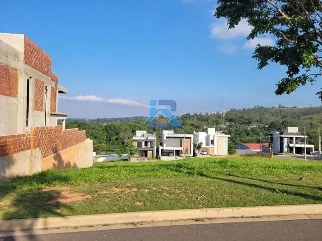 Terreno com 389m², à venda, no bairro Portal San Giovanni em Itatiba